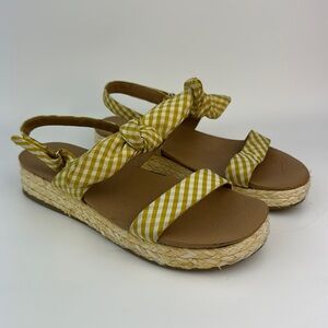 LC Lauren Conrad memory foam yellow and white gingham platform sandals, sz 8.5